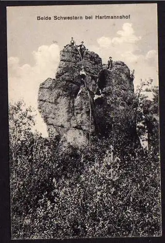63082 AK Beide Schwestern bei Hartmannsdorf Bergsteiger Felsen