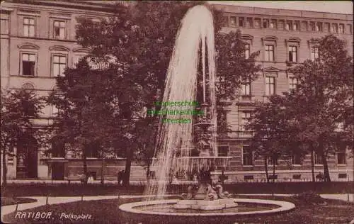 162790 AK Raciborz Ratibor Polkoplatz 1918 Springbrunnen