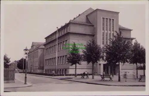 162818 AK Fotokarte Dresden 42. Volksschule Thäterstraße 9 um 1935