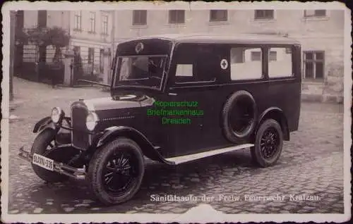 163141 AK Chrastava Kratzau Böhmen um 1920 Sanitätsauto der Freiw. Feuerwehr