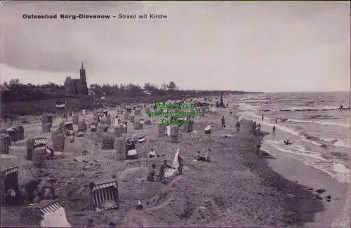 167097 AK Berg Dievenow Strand mit Kirche um 1920