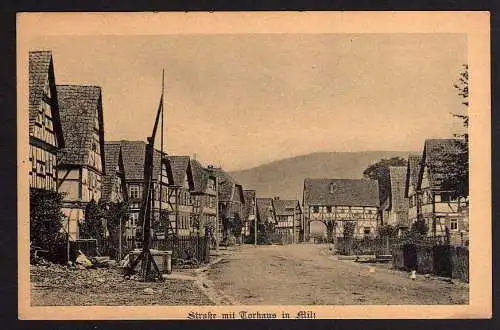 59418 AK Milz Straße mit Torhaus Meiningen um 1925