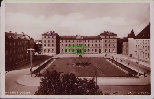 166861 AK WEIDEN I. OBERPF. BAHNHOFPLATZ 1931 Verlag: Hans Gollwitzer, Buchhandl