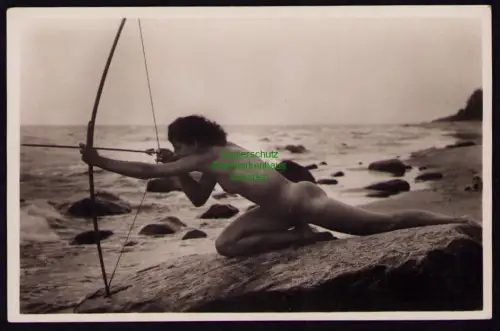 B19217 Foto Frau erotische Pose Verlag der Schönheit Dresden aus Serie 166