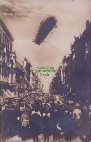 168477 AK Das Luftschiff Zeppelin III. Berlin Rixdorf über d. Friedrichstrasse