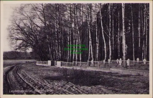 168665 AK Lasdehnen Ostpr. Heldenfriedhof um 1935