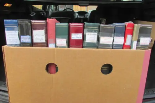 S551 DR Inflation Stempelsammlung in 16 Alben + 1 Album Düsseldorf mit hunderten