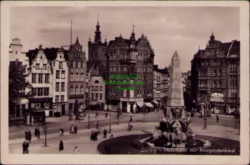 168953 AK Danzig 1943 Holzmarkt mit Kriegerdenkmal