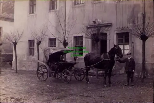 169082 AK Fotokarte Pferdekutsche um 1910