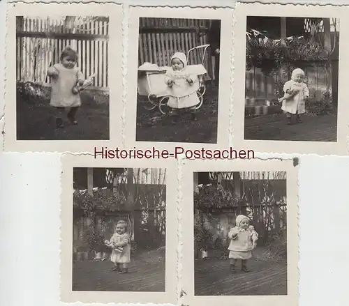 (F8827) 5x Orig. Foto kleines Mädchen mit Puppe im Garten, 1930er