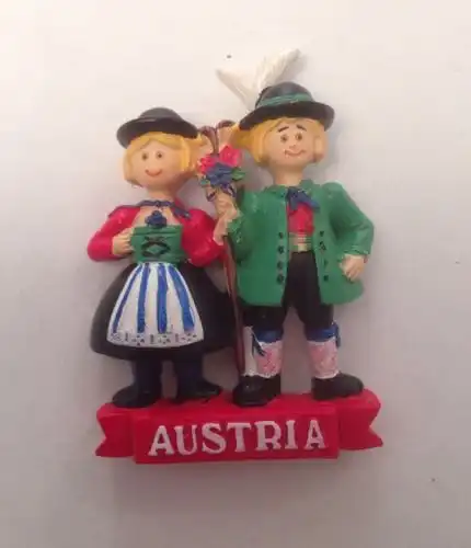 Austria Souvenir Magnet Trachtenpaar