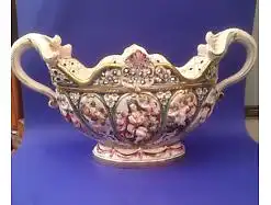 Capodimonte Jardiniere Putos um 1900 14214