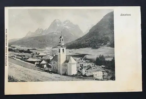 Sexten Blick auf Ort Kirche Südtirol Italien 400898 TH A