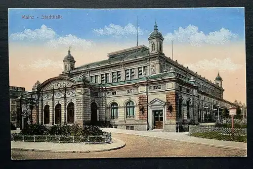 Mainz Stadthalle Gebäude Vorplatz Park Rheinland-Pfalz Deutschland 401019 TH A