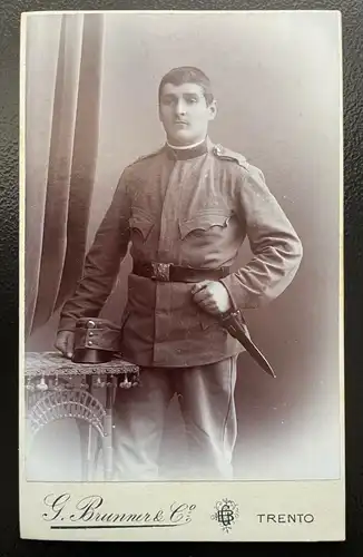 Foto Porträt Soldat Uniform Dolch G.Brunner Trento ca.10,5x6,4cm 402424 TH