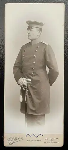 Foto Porträt Soldat Uniform Schirmmütze E.Bieber Berlin ca.11,7x4,9cm 402422 TH