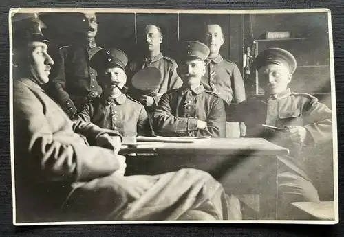 Foto Gruppenaufnahme Soldaten Uniform Schirmmütze Bart Militär Krieg 410085 TH