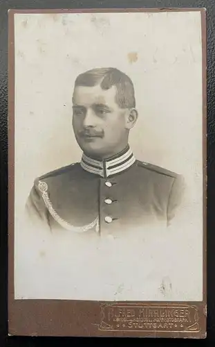 Foto Porträt Soldat Uniform Bart A.Hirrlinger Stuttgart ca.10,4x6,3cm 402432 TH