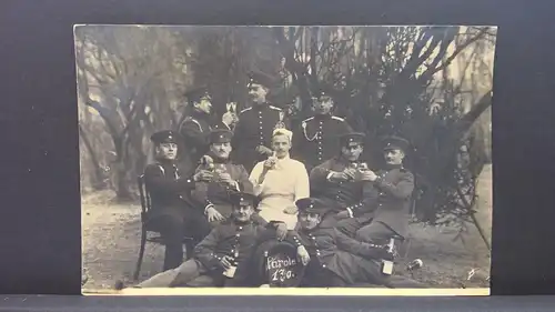Deutsches Reich Gruppenfoto Soldaten mit Koch JW 650246 C