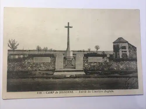 Camp de Sissonne. Entrée du Cimetière Anglais. 643.