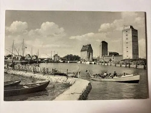 Ostseebad Burg - Insel Fehmarn, Hafen mit Fährboot 410004 AH