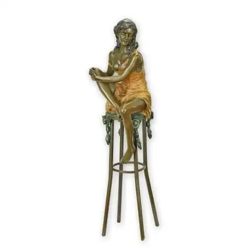 Bronze Skulptur Dame auf Barhocker H 26 L 7,5 NLBG-17