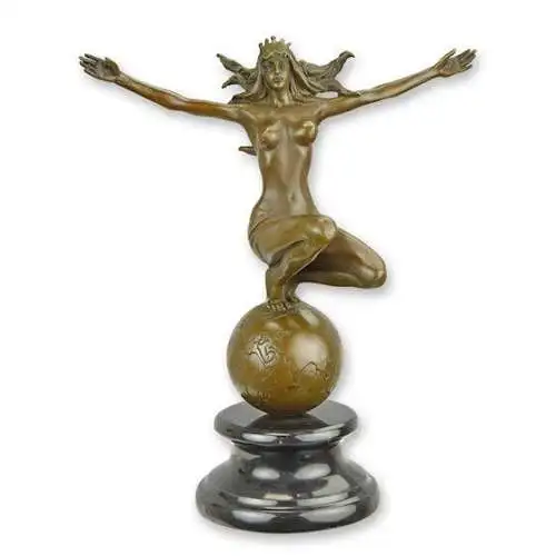 Bronze Skulptur auf Marmor Block Frau Akt Spitze der Welt H 25,3 L 11,2 NLFA-30