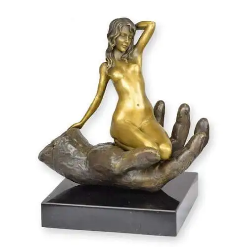Bronze Skulptur auf Marmor Block Hand hält Frau Akt H 22,5 L 14 NLJK-24 5