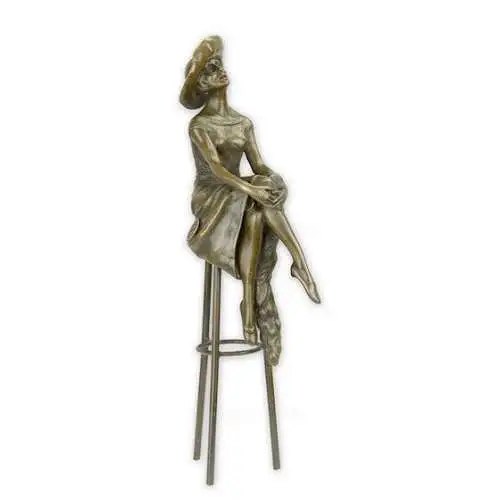 Bronze Skulptur Dame an der Bar sitzend H 28 L 7 NLDC-14