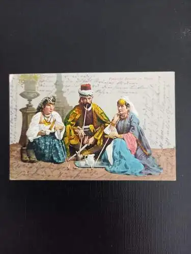 Türkische Familie im Hause Türkei 402725 gr C