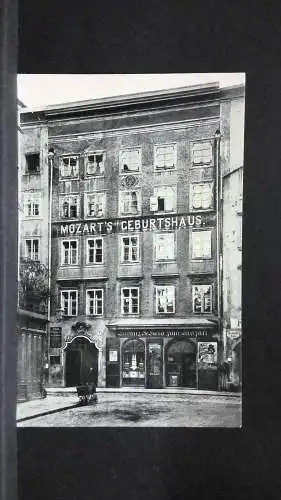Mozart Geburtshaus Salzburg schwarzweiß JW21034