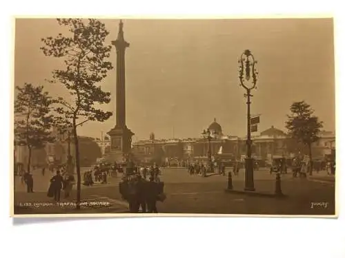 London - Trafalgar Square - England 40190 TH