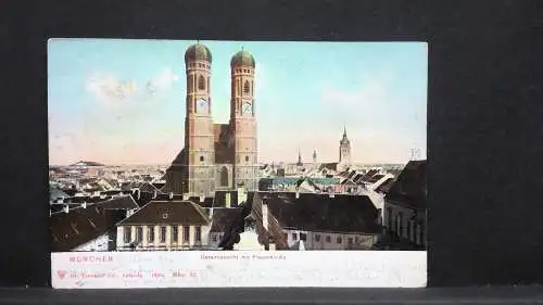 München Gesamtansicht mit Frauenkirche 20013 jw J