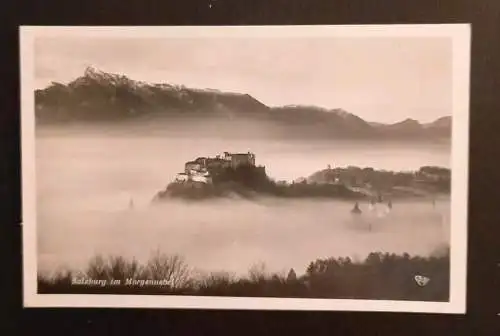 Salzburg Festung Im Morgennebel 600645A gr K