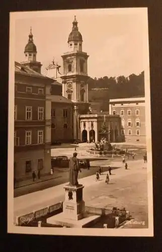 Salzburg Residenzbrunnen Und Mozartdenkmal 600380A gr K