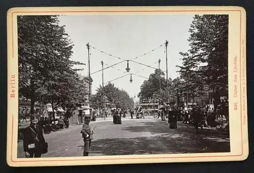 Foto Berlin Unter den Linden Kutsche Straße Deutschland ca.10,7x16,6cm 400923 TH