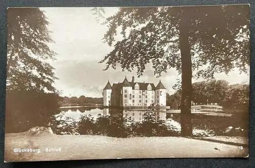 Glücksburg Schloss Gebäude See Park Schleswig-Holstein Deutschland 410155 TH C