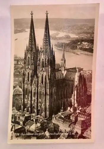 AK, Kölner Dom, Fliegeraufnahme (40031 BW)