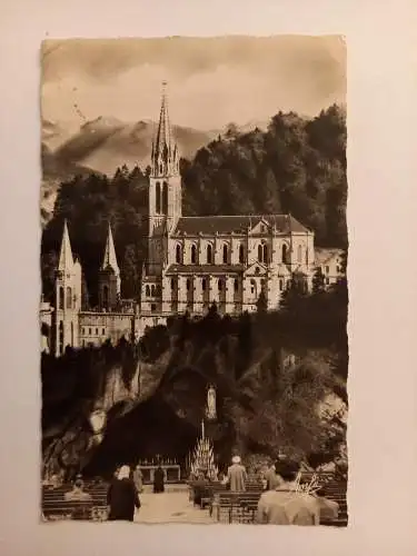 Lourdes, La Basilique 500037A gr