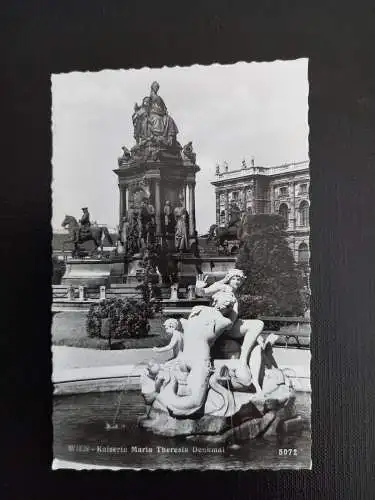 Ansichtskarte Wien, Maria Theresia Denkmal 400453 gr F