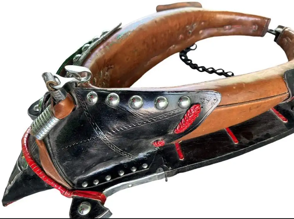 Kummetgeschirr Pferdegeschirr Kummet Pferd Zaumzeug Kutsche Wagen 85x55 cm 3