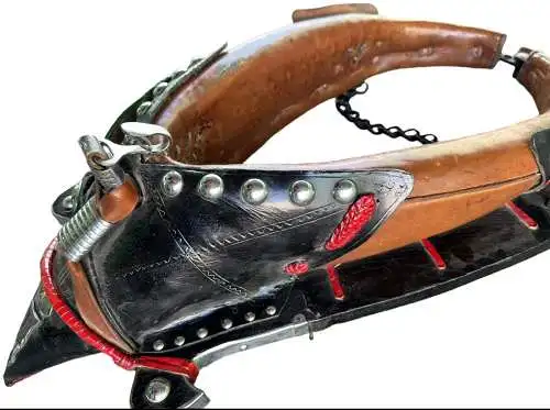 Kummetgeschirr Pferdegeschirr Kummet Pferd Zaumzeug Kutsche Wagen 85x55 cm