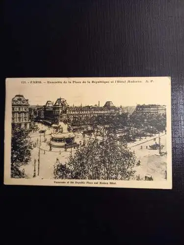 Paris, Place de la Republik 400439 gr