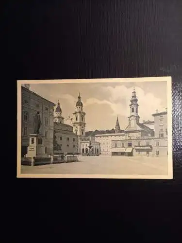 Salzburg, Mozartdenkmal u.Residenzplatz 402269 gr
