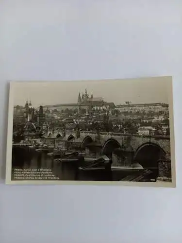 Praha 719