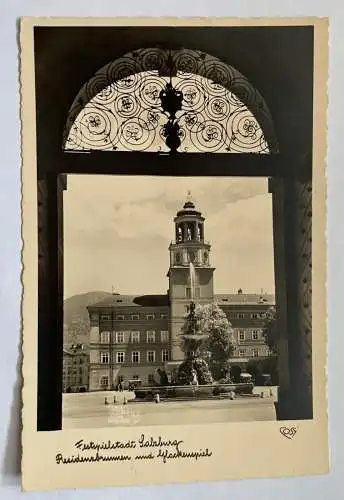 Festspielstadt Salzburg Residenzbrunnen Glockenspiel Österreich 165616 K TH