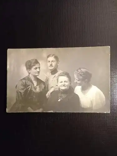 Drei Frauen und ein Mann 402809 gr