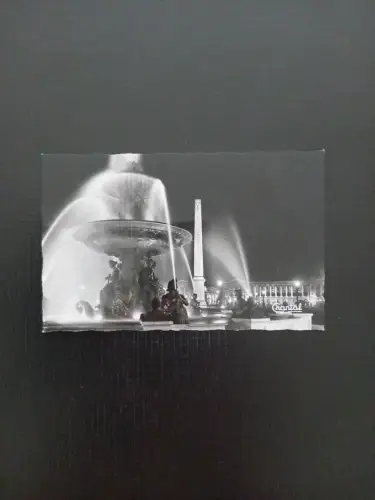 Springbrunnen  Paris 400293 Gr