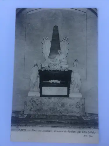 Paris Hotel de Invalides. 659.