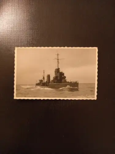 Kriegsschiff Gr